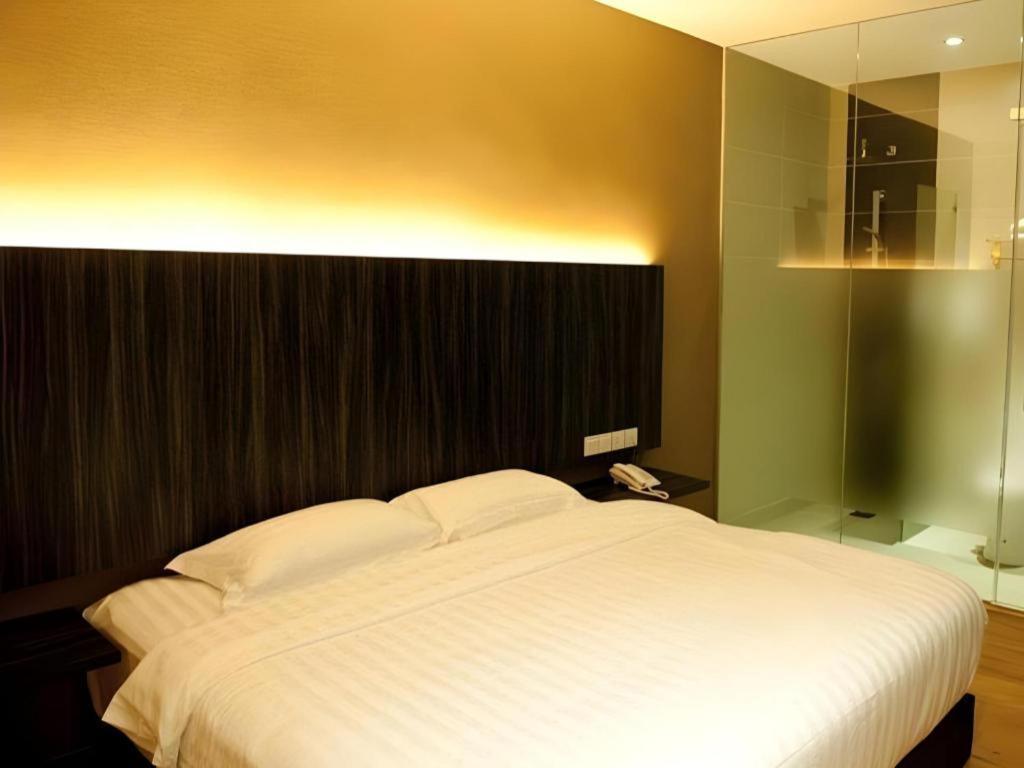 Starz Hotel Keluang Ngoại thất bức ảnh