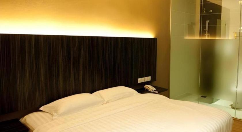 Starz Hotel Keluang Ngoại thất bức ảnh